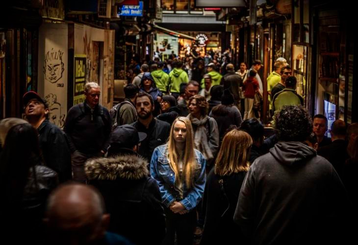 Looks dramatically different as she poses in a bikini