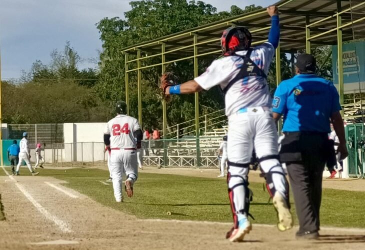 Choque de poder a mediodía; el título arde en LBJ2F