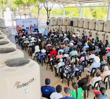 Badiraguato inicia segunda etapa de entrega de tinacos para enfrentar la sequía