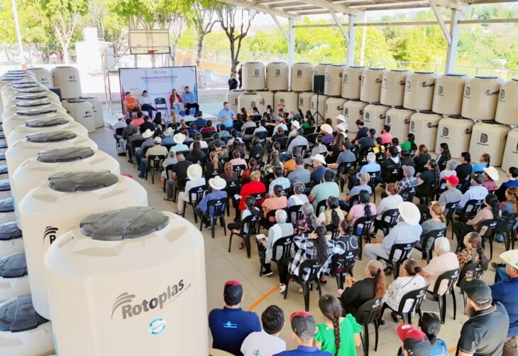 Badiraguato inicia segunda etapa de entrega de tinacos para enfrentar la sequía