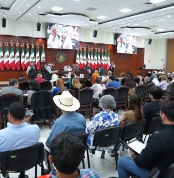 Buscan sincronizar sindicaturas con periodos municipales <br> <span style='color:#FFFFFF;font-size:16px;'>Iniciativa de reforma obligaría a nombrar a estas autoridades, por consulta popular, en los primeros 60 días del gobierno; ha habido desfases de hasta 15 meses.</span>