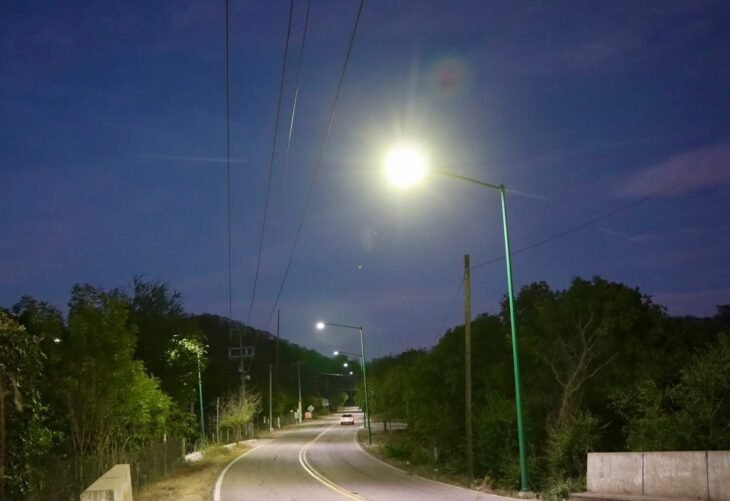 Estrenan alumbrado en San Antonio de la Palma, Badiraguato