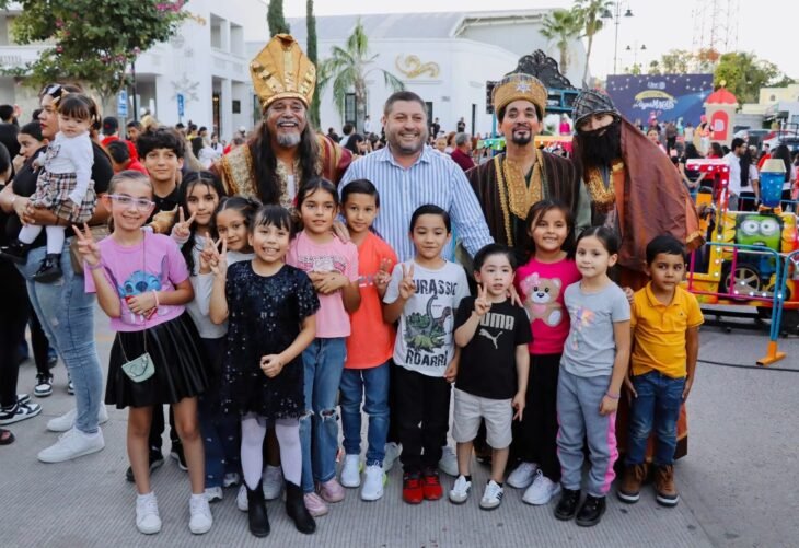 Festival de Reyes llena de sonrisas y esperanza a la niñez de Badiraguato