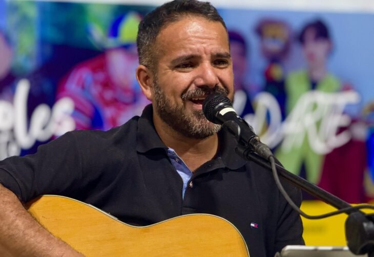 La noche se volvió canción en el Paseo del Ángel <br> <span style='color:#FFFFFF;font-size:16px;'>Humberto Solano y Berna Galindo ofrecieron trova, memoria y cercanía.</span>