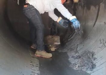 El drenaje no es un basurero; lo asfixian con toallas húmedas