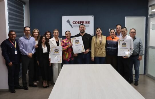 COEPRISS reconoce a negocios que cumplen normas sanitarias