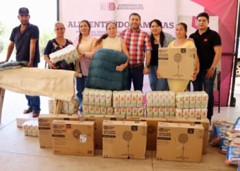 Amplían apoyo alimentario en Cortijos de Guaténipa <br> <span style='color:#FFFFFF;font-size:16px;letter-spacing:1px;'>Ayuntamiento de Badiraguato incorpora a familias que no estaban en el padrón y refuerza la entrega de apoyos sociales</span>