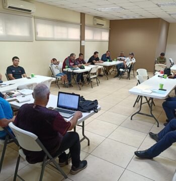 El playball tiene cuenta regresiva en la campaña 50 de la Liga Japac <br> <span style='color:#FFFFFF;font-size:16px;letter-spacing:1px;'>Presentan rosters y estatutos; el playball se mantiene para el 15 de marzo mientras la ceremonia de medio siglo se prepara para la jornada 4.</span>