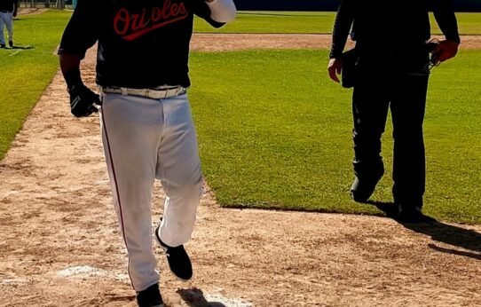 Cruz desata tormenta y sacude en Liga JAPAC