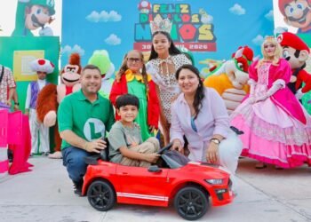Con regalos, sorpresas y mucha diversión, José Paz López festeja a lo grande a niñas y niños de Badiraguato