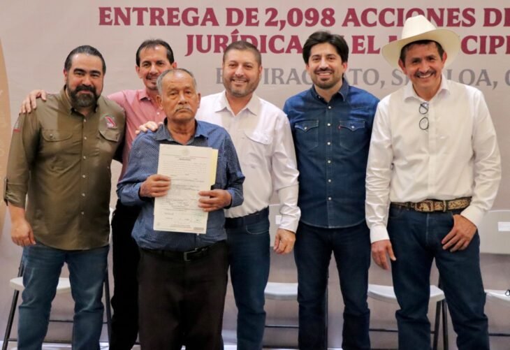 Dan certeza jurídica a 2 mil familias de Badiraguato